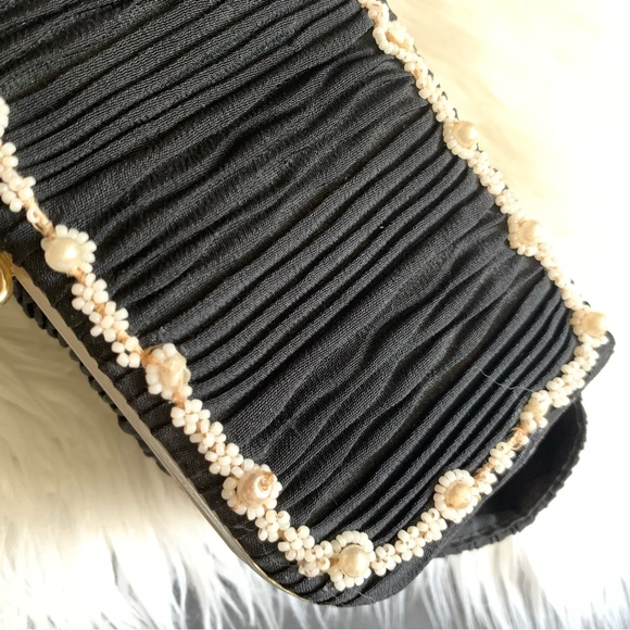v i n t a g e :: Unique Ruched Covered Basket Box Evening Bag Purse - Picture 6 of 15